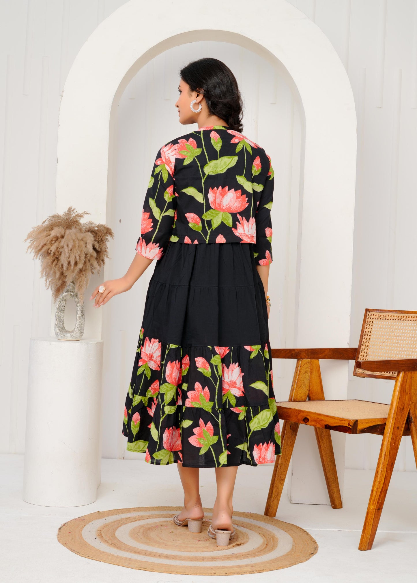 Floral Printed Regular Sleeves Cotton Black Dresses With Jacket